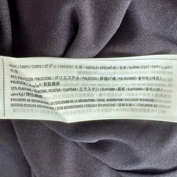 Abercrombie & Fitch | Cropped High-Neck Tank, Black, Size XL - NWT - Picture 5 of 6